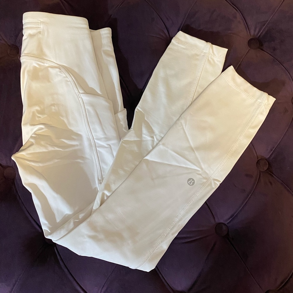 Lululemon leggings ( New without tags )